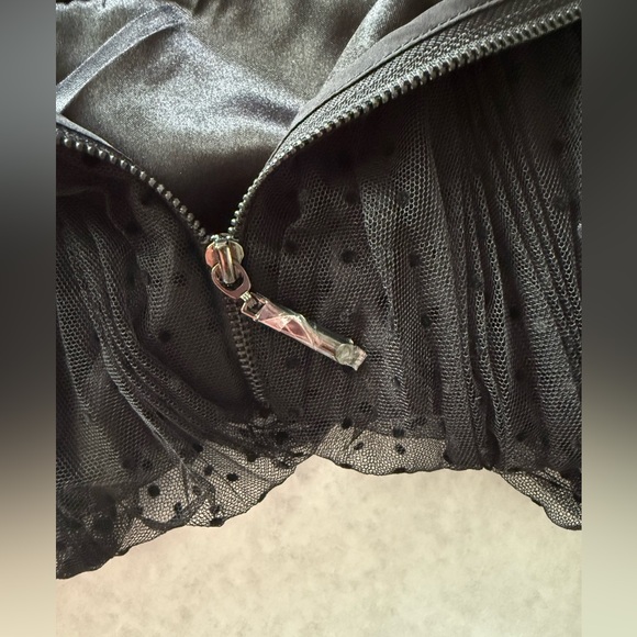 NWOT White House Black Market velvet and tulle strapless pleated dress - Picture 8 of 8